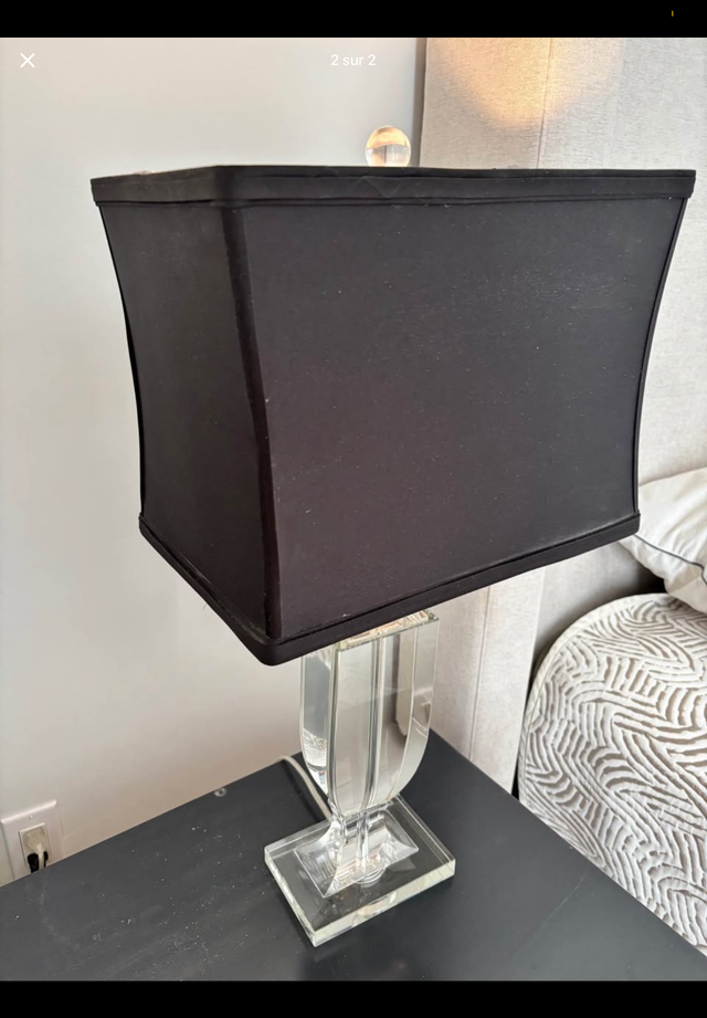 Deux Lampes de table en verre in Indoor Lighting & Fans in Laval / North Shore - Image 2