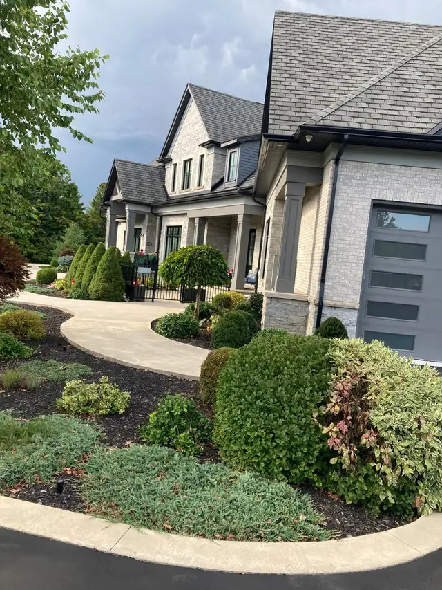 Property Maintenance & Gardening -Burlington/Oakville/Hamilton.