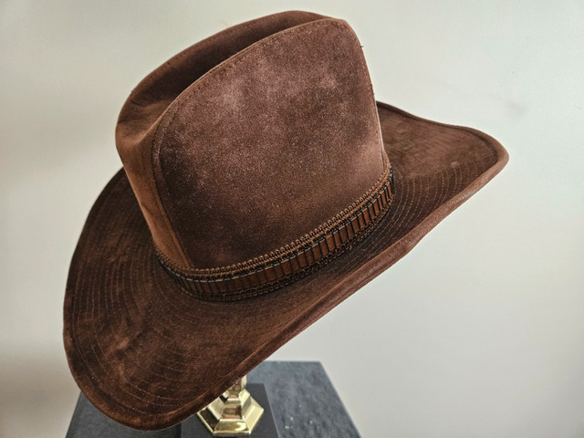 Vintage Lanning Cowboy Hat - Dark Brown Felt - Large in Men's in Guelph - Image 2