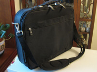 Laptop Shoulder Bag (briefcase) with Organizer - Like New - Dell