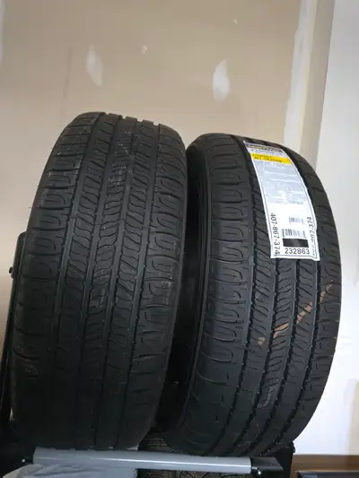 Set of 2 brand new Goodyear Assurance All-Season tires 225/55R18