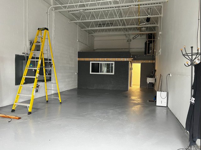 COLBY DRIVE 1000 Sq Ft, Whitebox Unit Ready in Commercial & Office Space for Rent in Kitchener / Waterloo