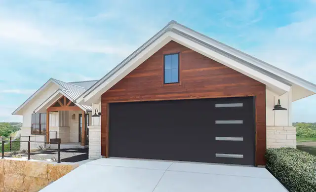 Affordable garage door services in Garage Door in Markham / York Region - Image 11