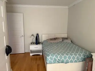 Une chambre dans 5 1/2 Tous inclus électricité, hydro Qc , wifi