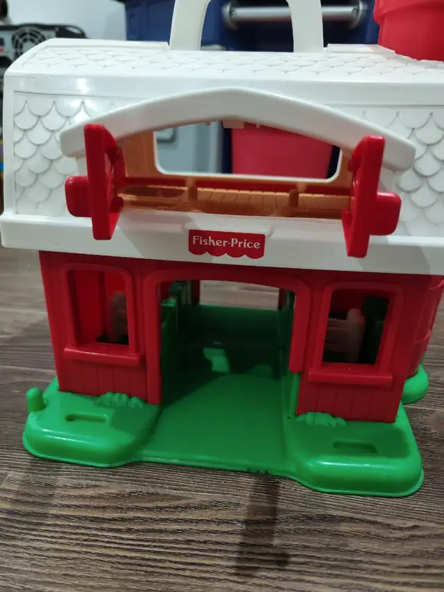 Fisher Price farmer house toy toddler in Toys & Games in Markham / York Region - Image 2