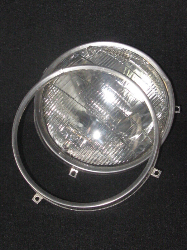 Classic 60's Cars  Headlamp  5 3/4 " Retaining Rings in Arts & Collectibles in Edmonton - Image 2