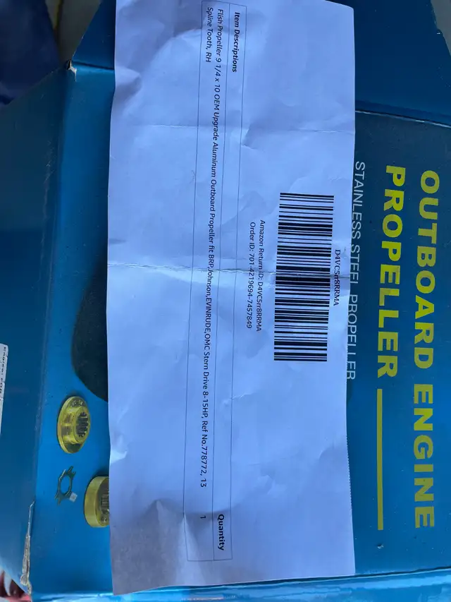 Boat propeller 3 blade in Boat Parts, Trailers & Accessories in Kingston - Image 5