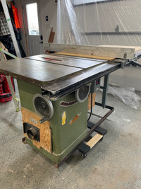 Busy Bee 10” cabinet table saw