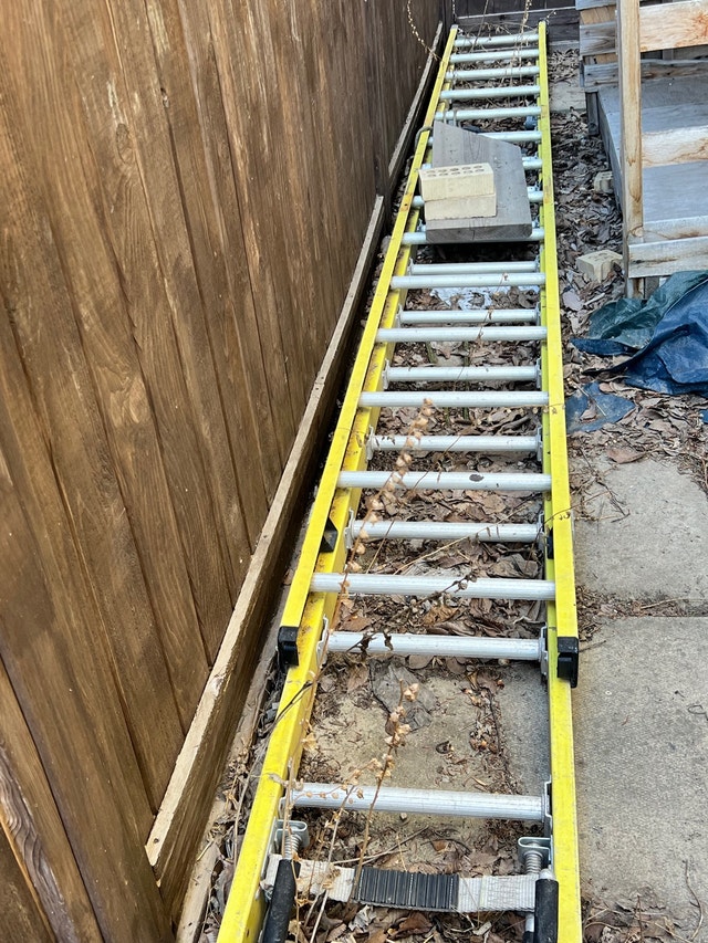 20ft Fiberglass Extension Ladder Ladders & Scaffolding Regina Kijiji