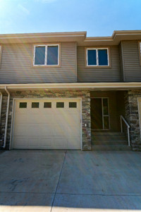 Furnished 4 Bed w/ Attached Garage for Rent in Drayton Valley