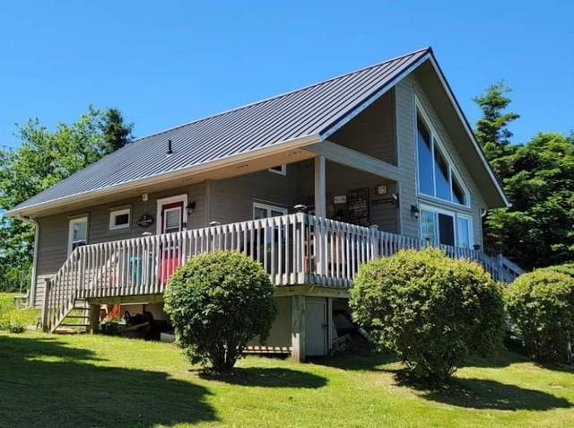 Beautiful Oceanfront PEI Cottage!! in Prince Edward Island