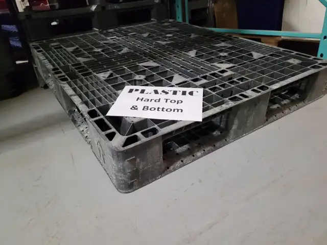 48 x 40 ALLWAY skids wood PLASTIC used NEAR NEW and ready now ♻ in Hobbies & Crafts in Mississauga / Peel Region - Image 6