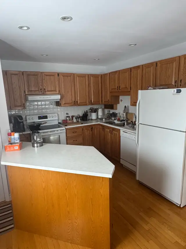 2 bed 1 bath house for rent