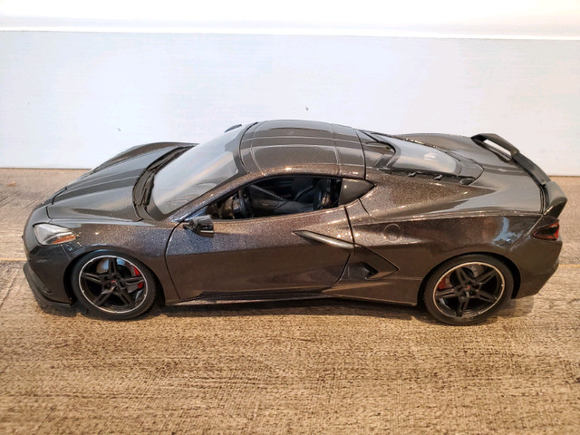 1:18 Diecast Maisto 2020 Chevrolet Corvette C8 Stingray Grey NB in Arts & Collectibles in Kawartha Lakes