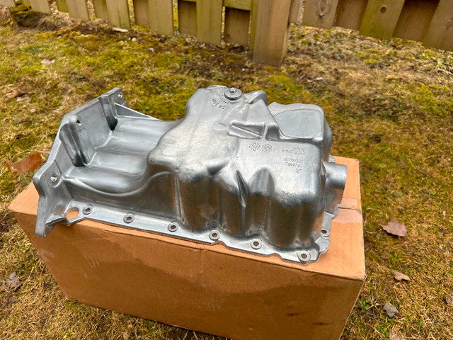 Chev Cruze 1.4L oil pan in Engine & Engine Parts in Muskoka - Image 3