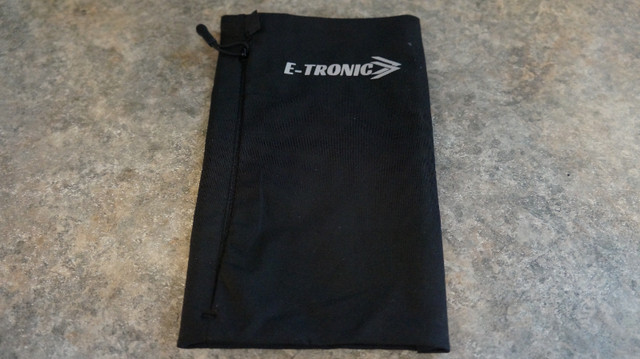 E-TRONIC ARM BAND SLEEVE in Cell Phone Accessories in Norfolk County