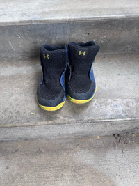 Kids Under Armour high tops - Size 3