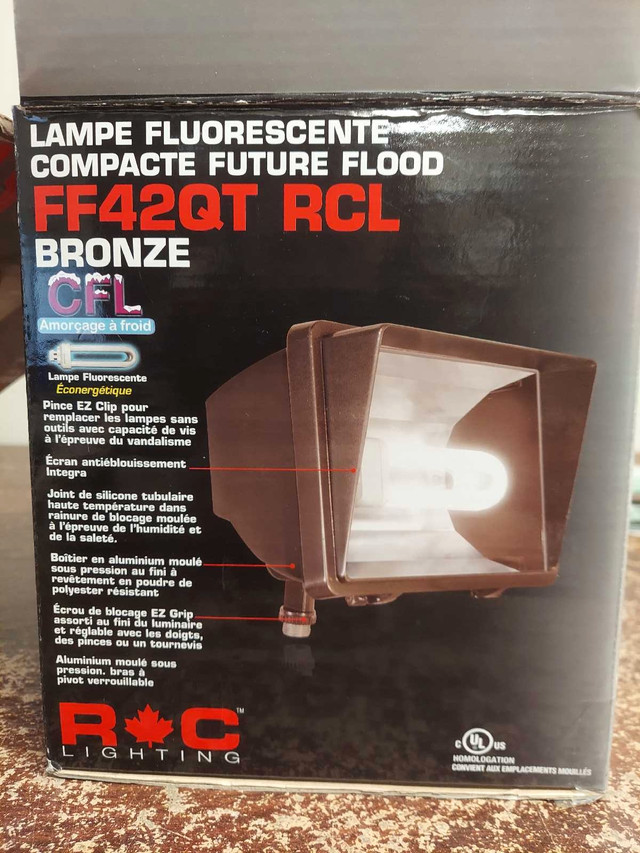 RAB FF42QT Fluorescent Flood Lights in Other in Norfolk County - Image 3