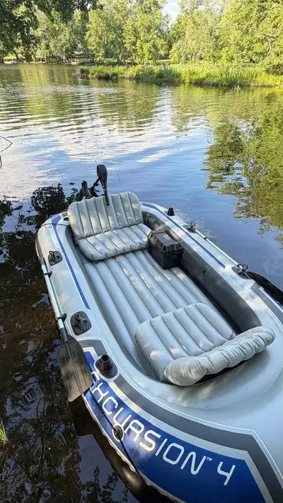 Complete Boat Package - Ready for the Water! Purchased brand new 2 months ago, used only a few times...