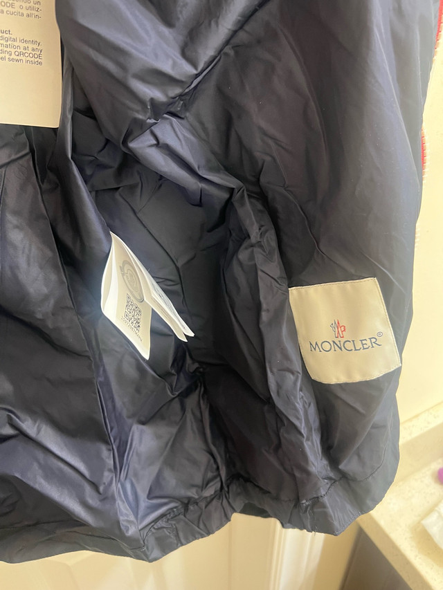 Moncler Mens Windbreaker in Men's in City of Toronto - Image 4