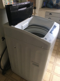 Apartment size washer