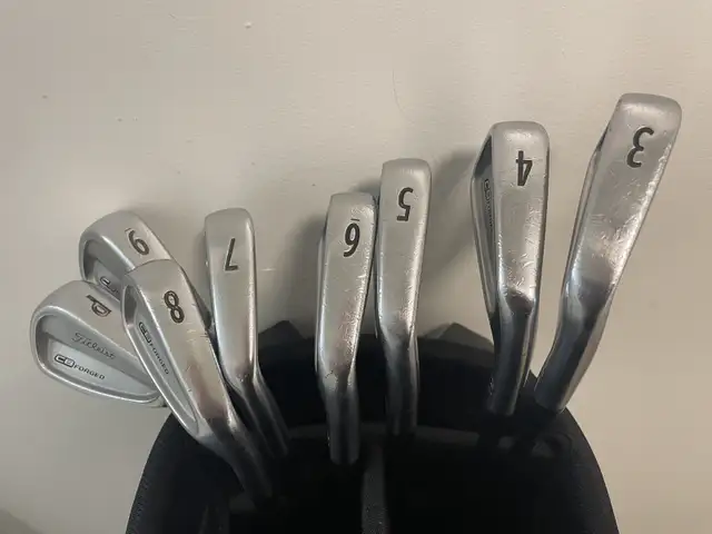 Titleist 712CB Irons in Golf in London - Image 2