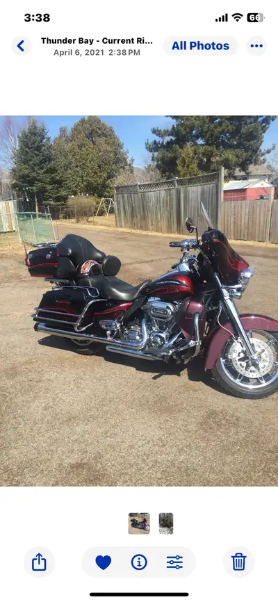 Harley Davidson ultra classic CVO screaming eagle