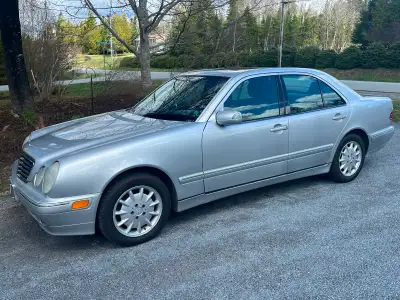 Selling a beautiful 2001 Mercedes E320 This is a 2 owner vehicle and has either spent its winters in...