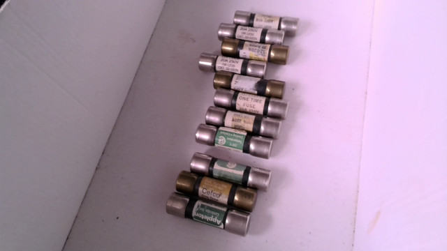 Fuses cartridge type 20 amp in General Electronics in Dartmouth - Image 2