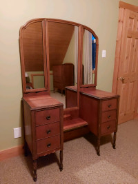 Vanité antique avec 3 miroirs - triple mirror vanity 1920s