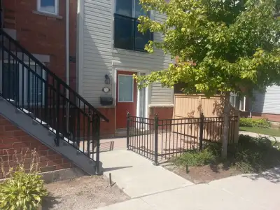 Mississauga 2 Bedroom Rental - Perfect Starter Home (Townhouse)