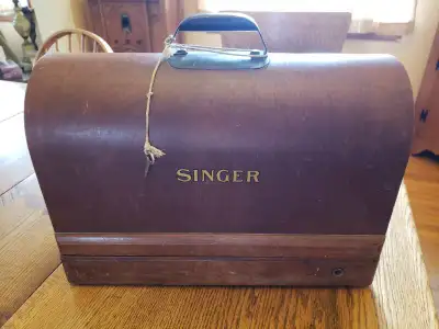 1930s Singer Sewing Machine, View more