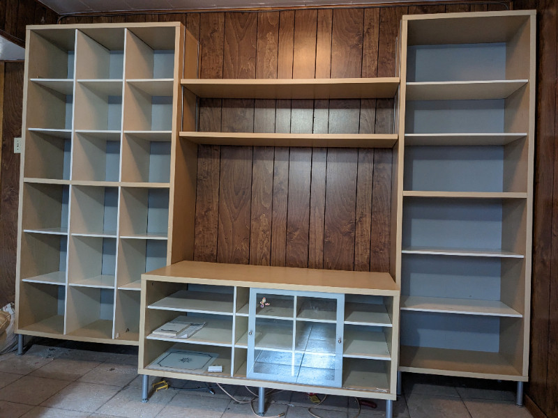 Bibliothèque IKEA Bookshelf with TV stand Bibliothèques et étagères