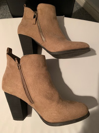 Women's Shoes (Size 7 and 8)