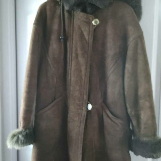 Genuine sheepskin coat, XL size. Khaki for sale  