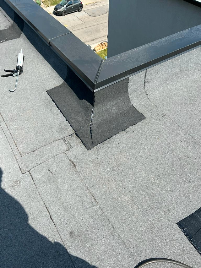 We do all type roofing.flat roof .metal and shingles  in Roofing in St. Catharines - Image 4