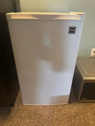 Excellent condition, clean. Smoke free home, no shedding pets. Pickup in Rangeview.