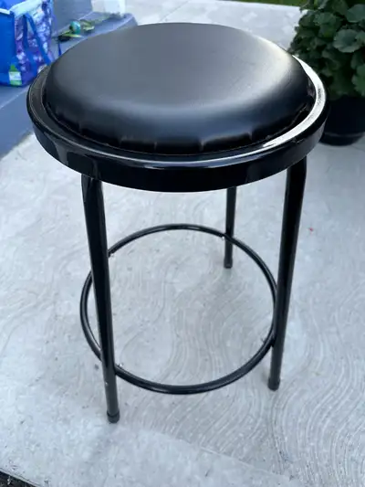 Garage work stool, View more