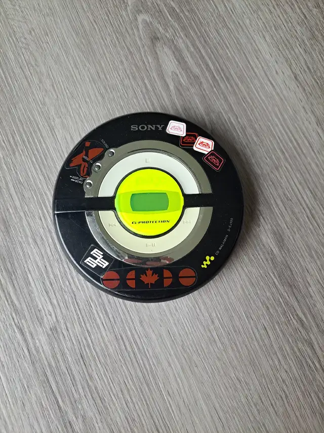 Sony Discman in General Electronics in Moncton - Image 2