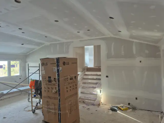 Professional taping and interior services.408078393143480320