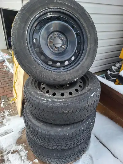 Yokohama Winter Tire With Rim Size 235/60R18, No Rust Rim, Bolt Pattern 5X4.5"(5X114.3mm)