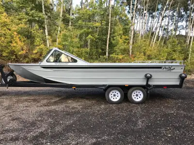 2017 24' Custom Built Aluminum Jet Boat with 189 hours. Fuel efficient 350cc Kodiak engine with Amer...