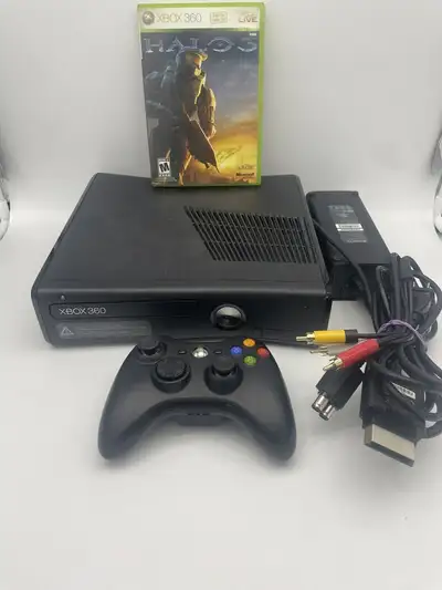 2x Xbox360, controller used for sale