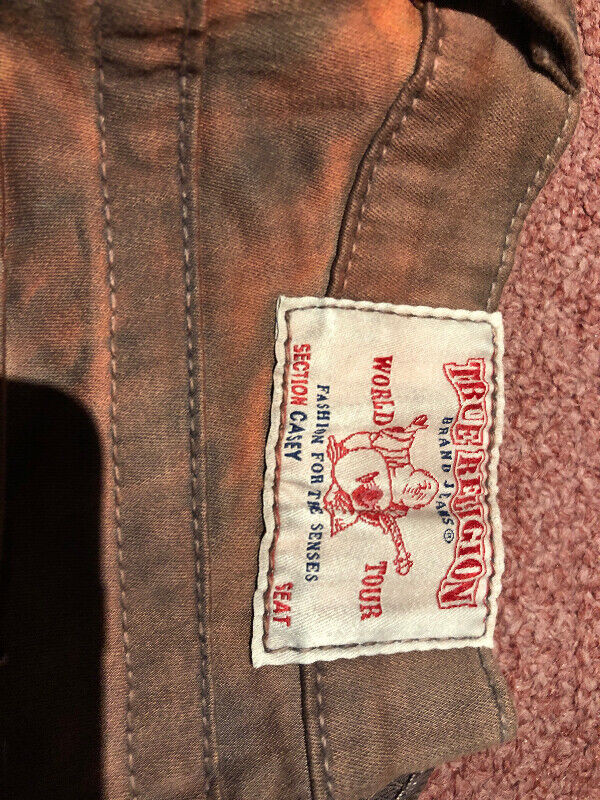True Religion Womens Jeans Casey 23 inch waist 28 Inseam in Women's - Bottoms in Ottawa - Image 3