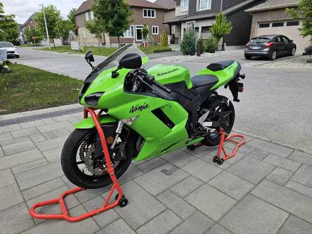 2007 ZX-6R in Sport Bikes in Ottawa - Image 4