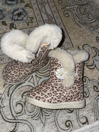 Baby toddler girl boots size 5