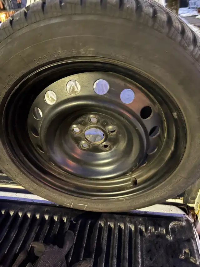 Uniroyal winter tires on rims in Tires & Rims in City of Halifax - Image 7