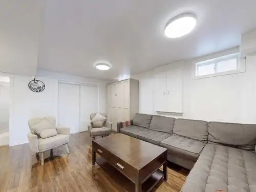 ⭐ All-Inclusive Rent – $1,250/month (Utilities included for stress-free living) ✔ Laundry facilities...