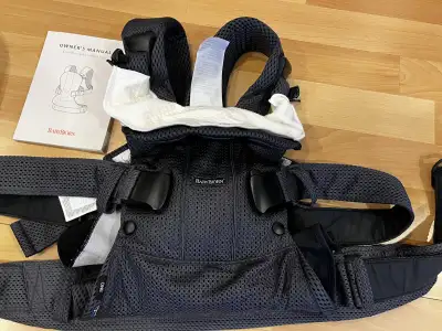 Babybjorn One carrier and winter cover/ porté bébé, View more