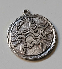 Vintage Sterling Silver Round Scorpion Charm Pendant 